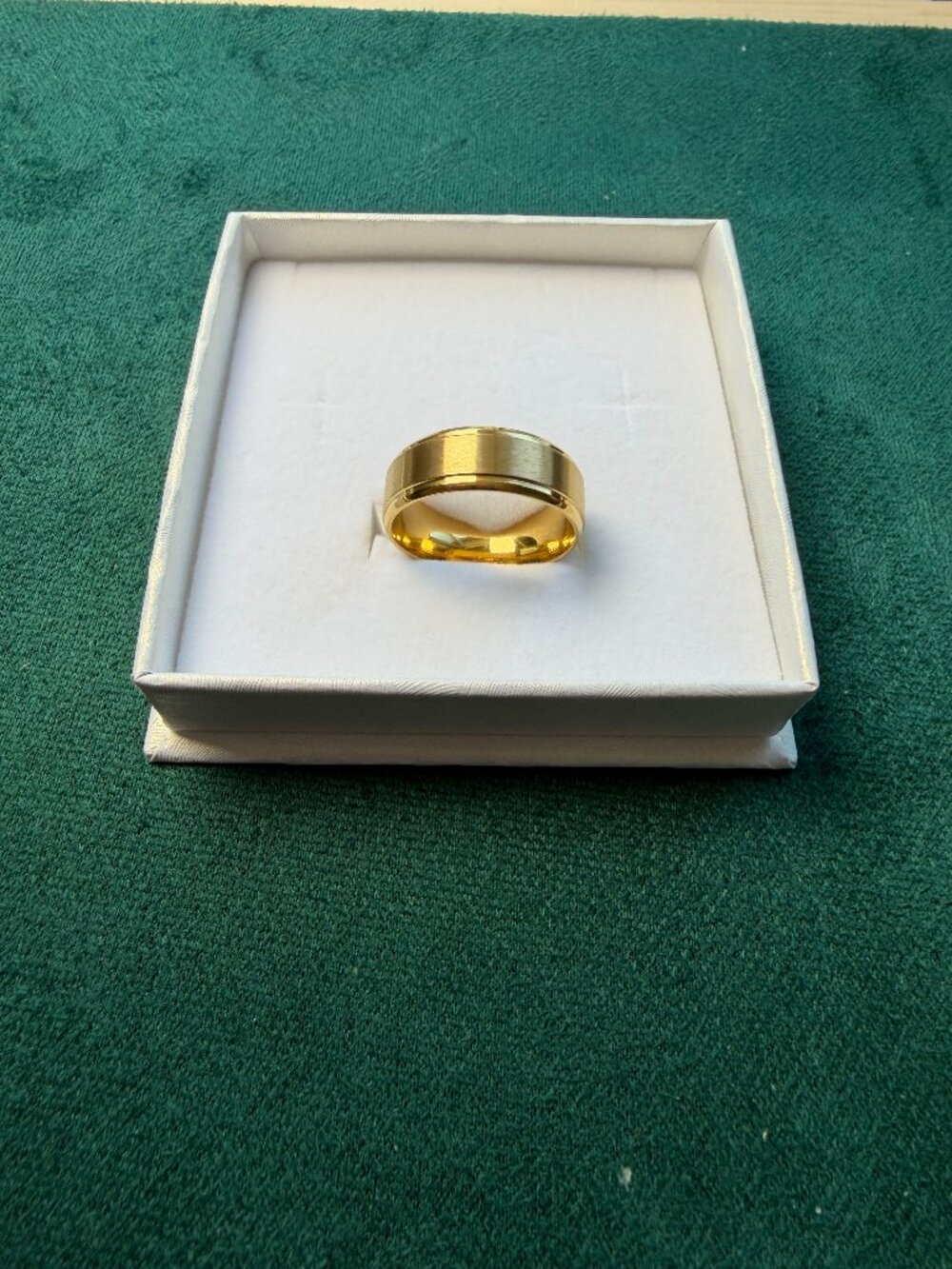MEN's Stainless Steel Brushed Band with Polished Edges Sizes 9-11